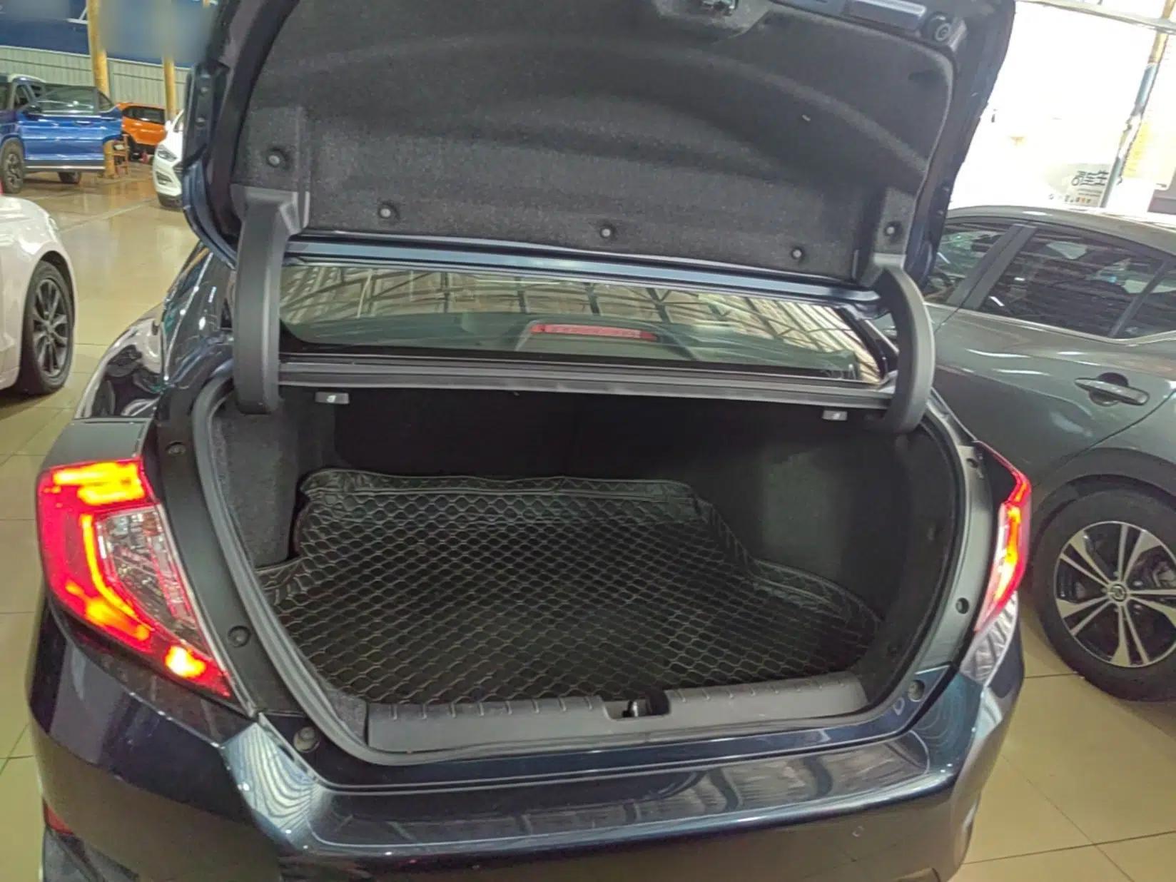 Honda Civic 2019 220TURBO CVT Dynamic Edition China VI — миниатюра 22