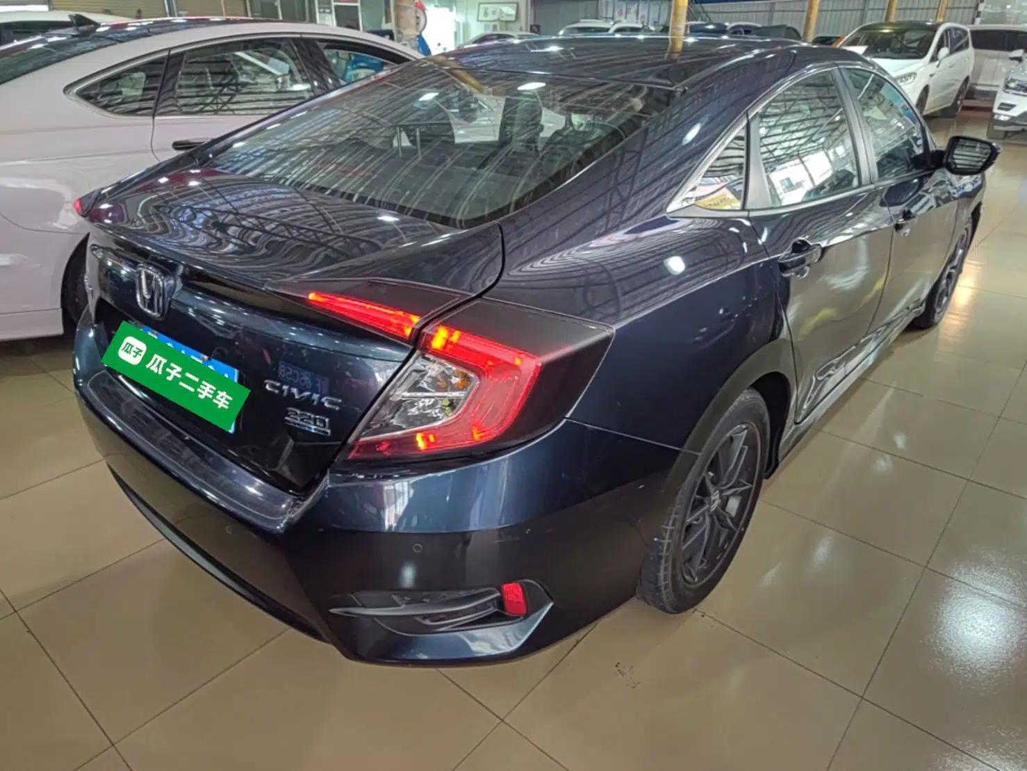 Honda Civic 2019 220TURBO CVT Dynamic Edition China VI — миниатюра 6