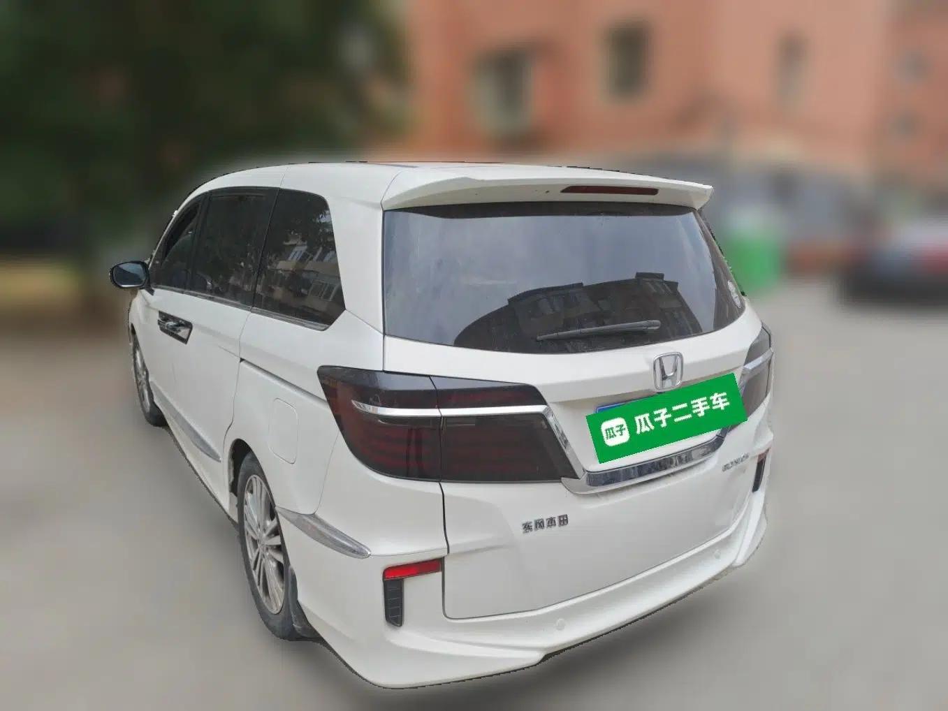 Honda Elysion 2016 2.4L Luxury Edition — миниатюра 4