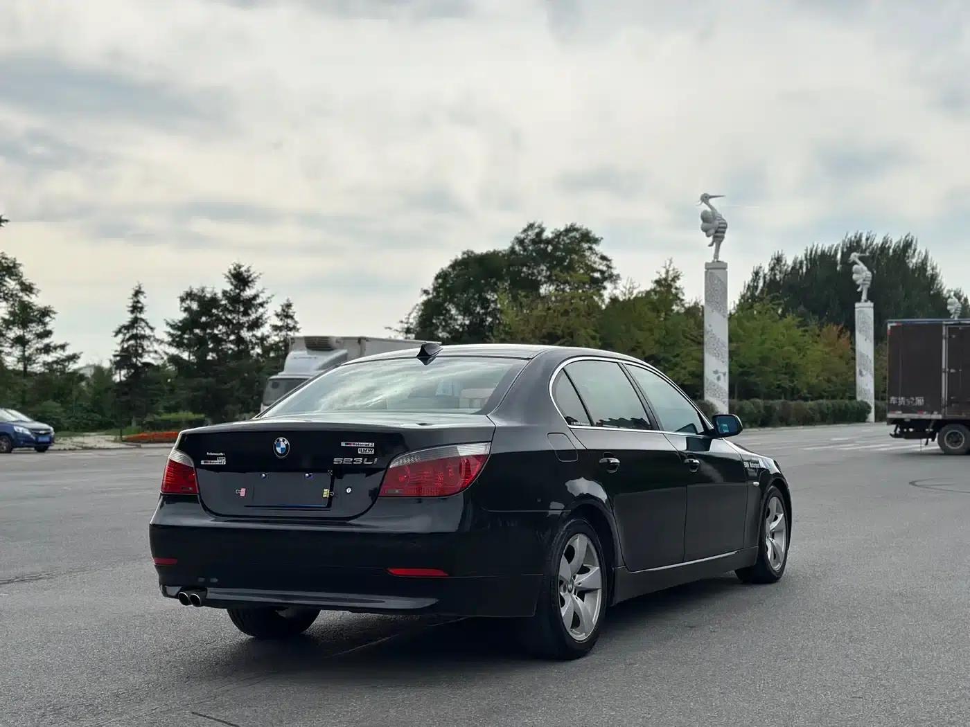BMW 5 Series 2007 523Li Elegant Edition — миниатюра 4