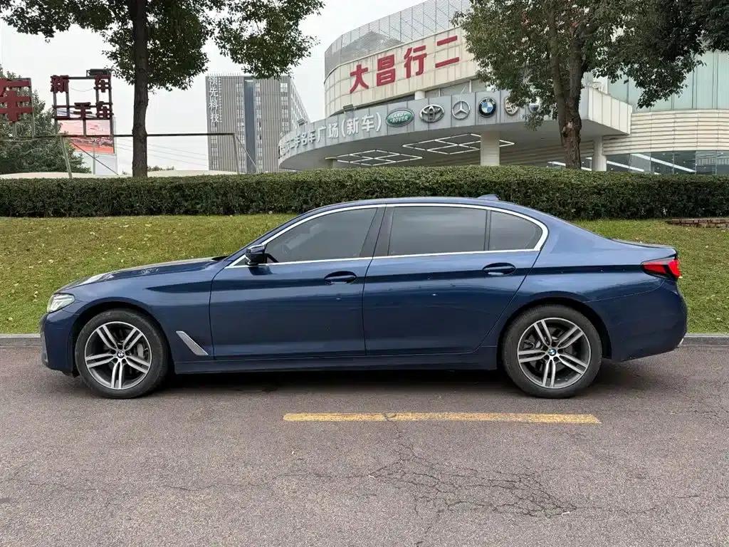 2022 BMW 5 Series 530Li Leading Luxury Package — миниатюра 3
