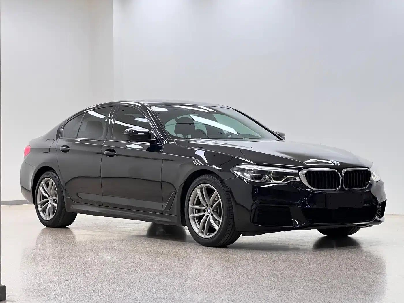 BMW 5 Series (Imported) 2020 525i M Sport Package — миниатюра 3