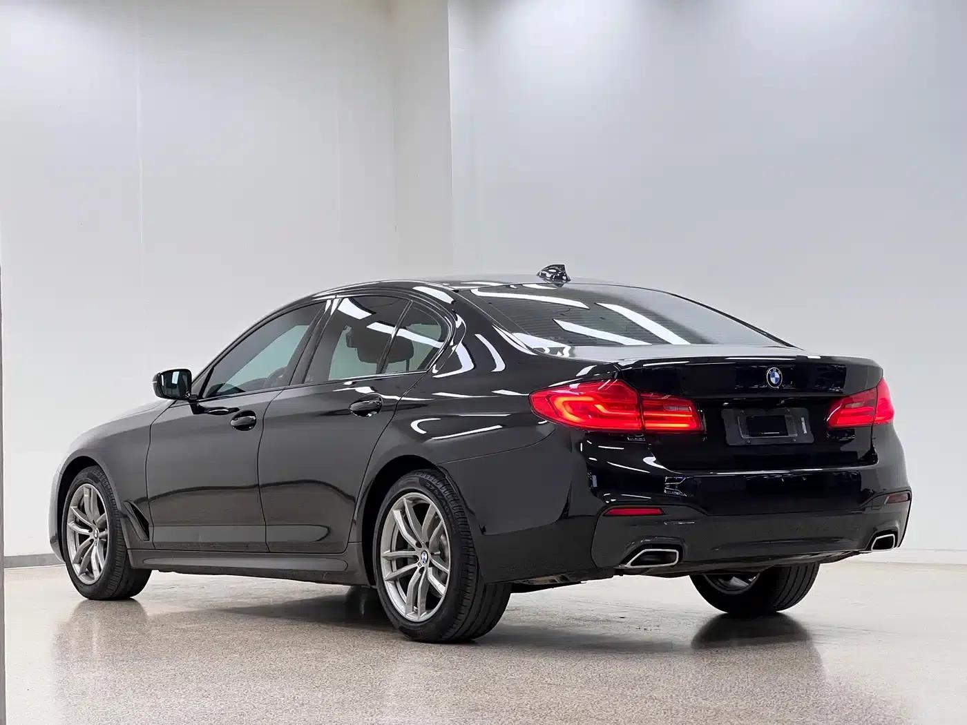 BMW 5 Series (Imported) 2020 525i M Sport Package — миниатюра 29