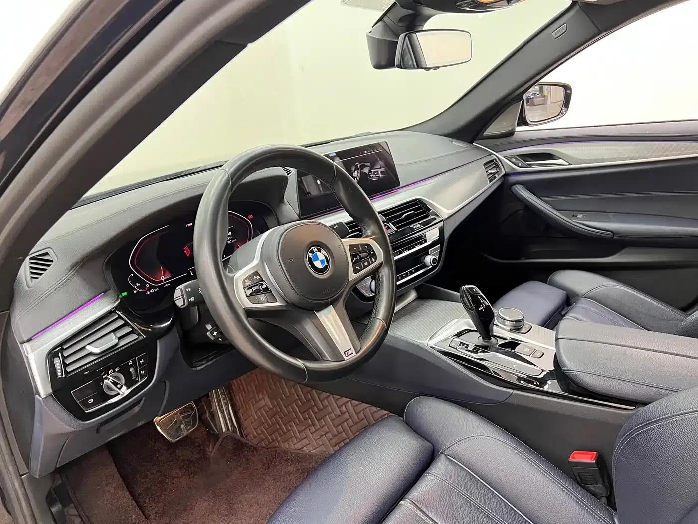 BMW 5 Series (Imported) 2020 525i M Sport Package — миниатюра 10