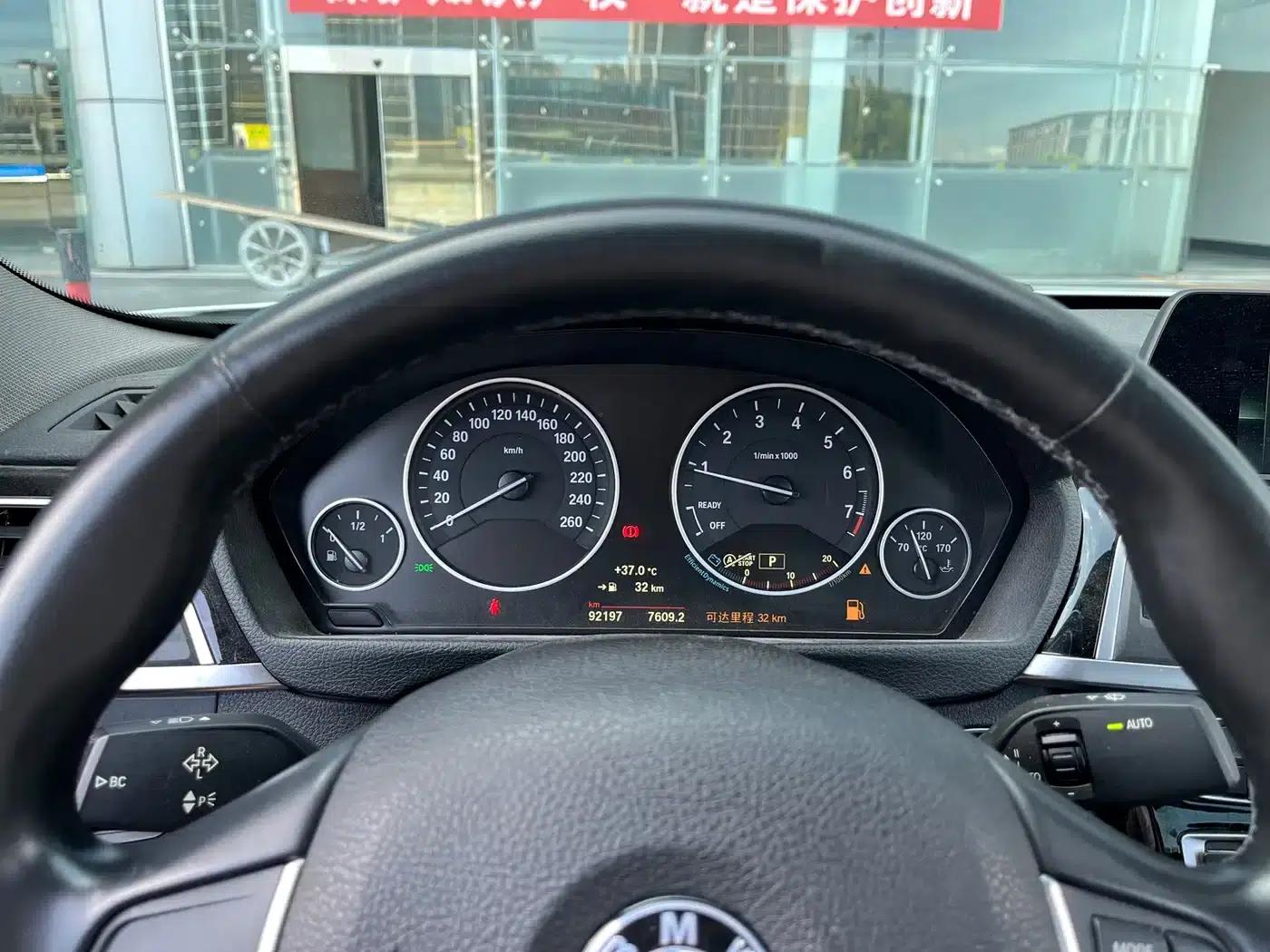 2018 BMW 3 Series 318i — миниатюра 8