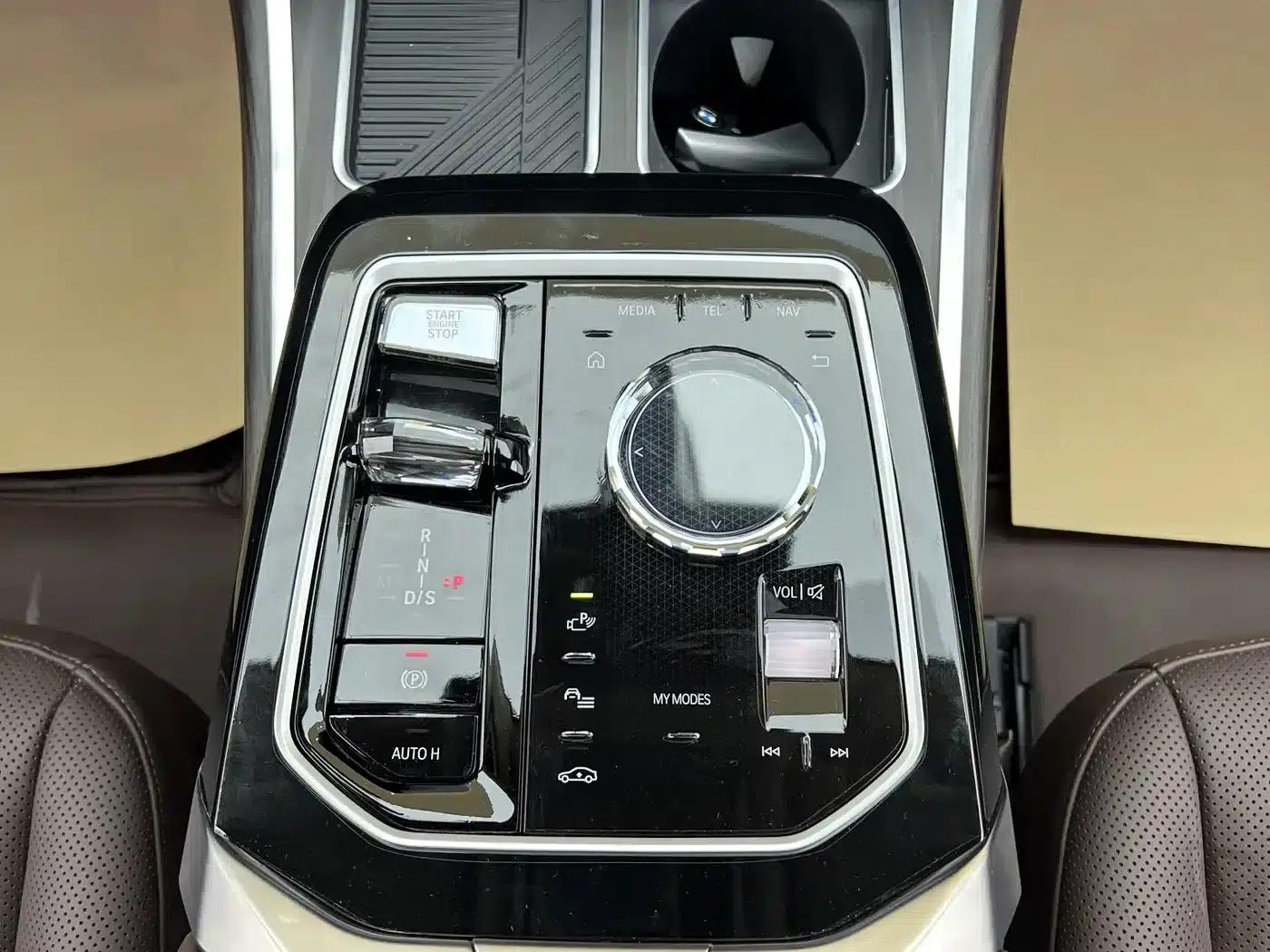 2023 BMW 7 Series 735Li Luxury Package — миниатюра 21