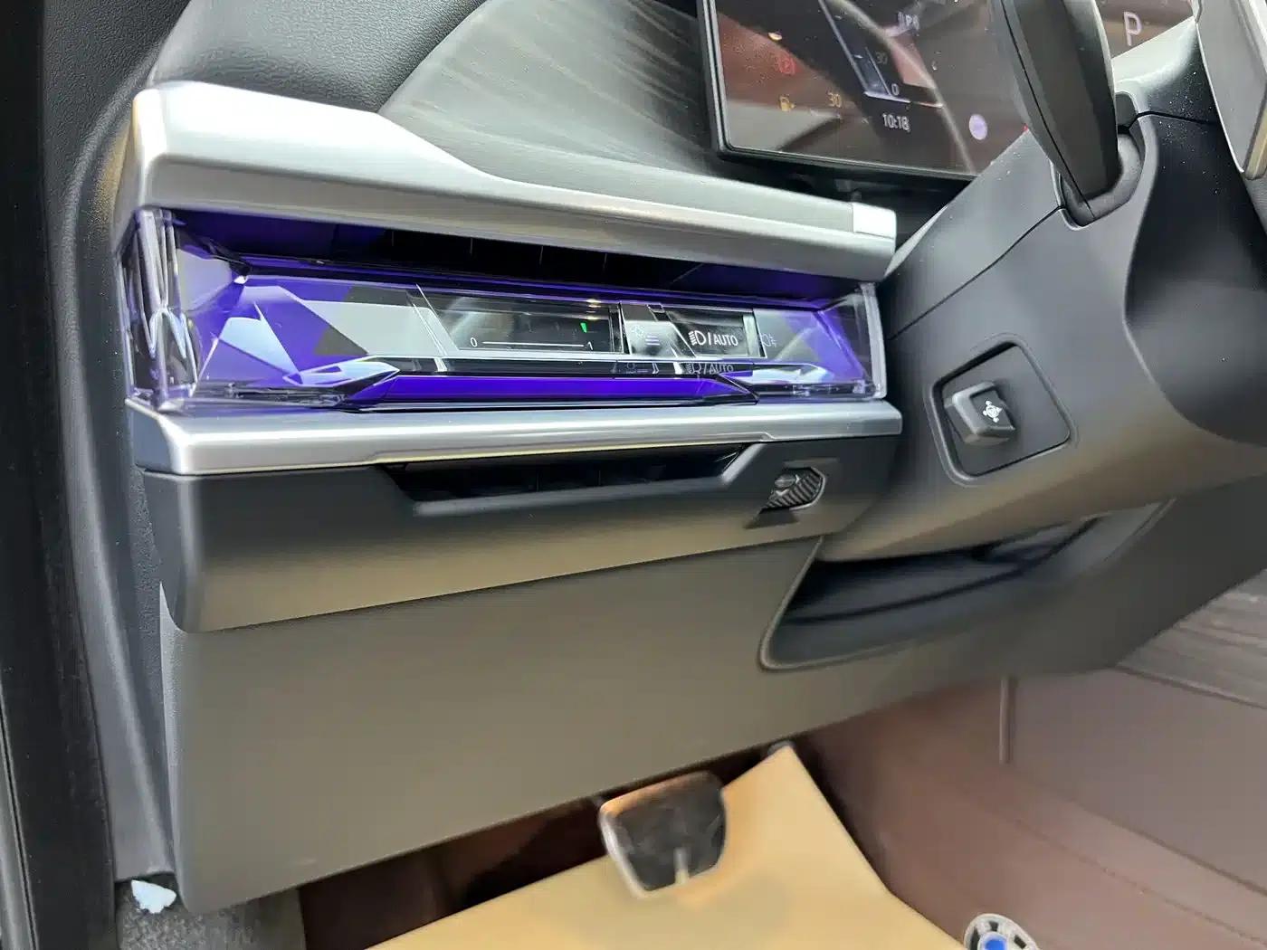 2023 BMW 7 Series 735Li Luxury Package — миниатюра 6