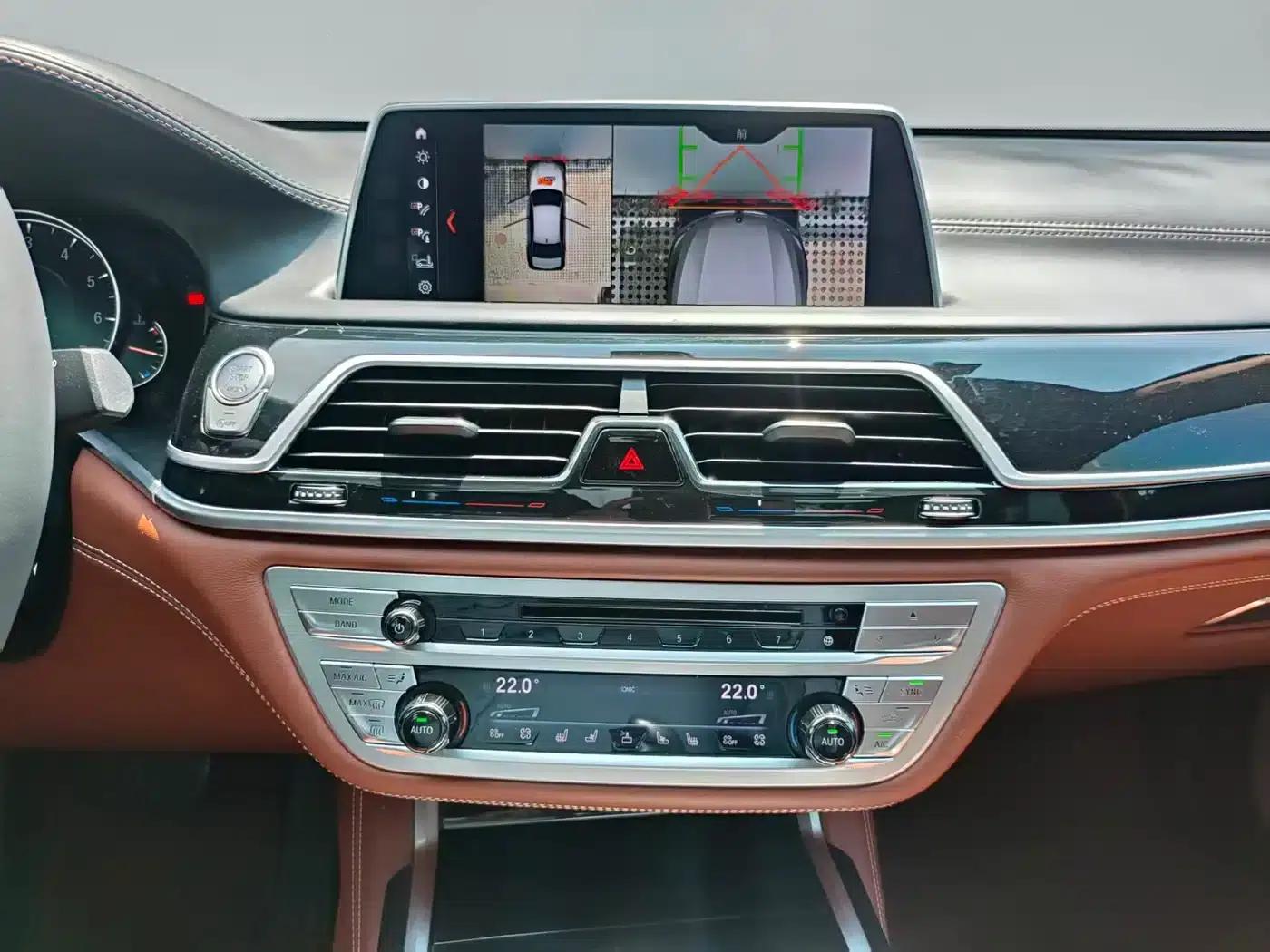 2017 BMW 7 Series 740Li xDrive Individual Edition — миниатюра 12