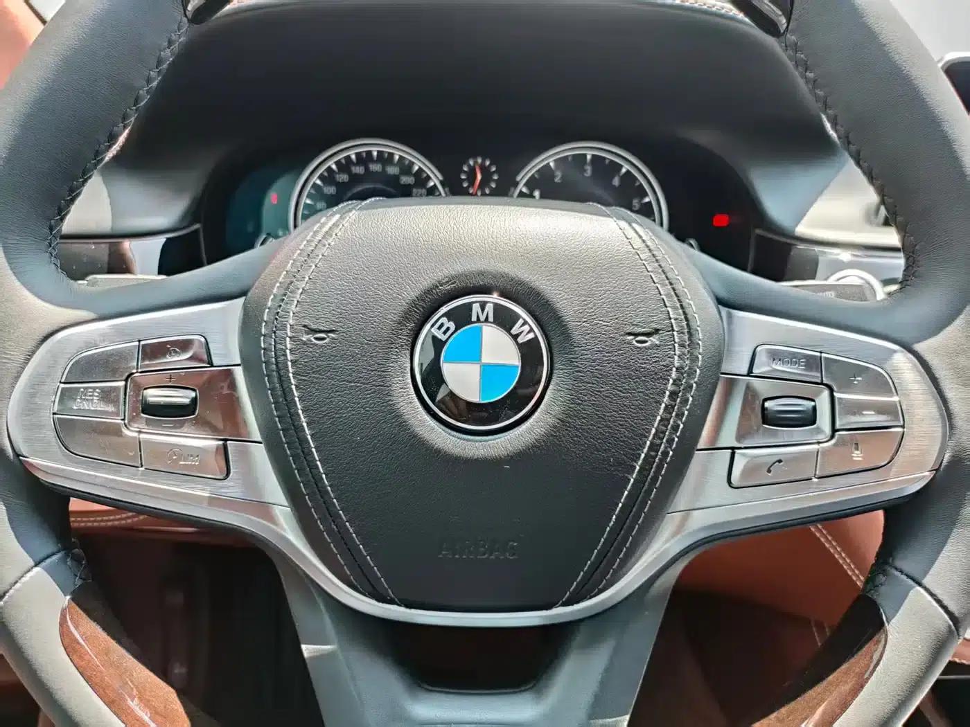2017 BMW 7 Series 740Li xDrive Individual Edition — миниатюра 15