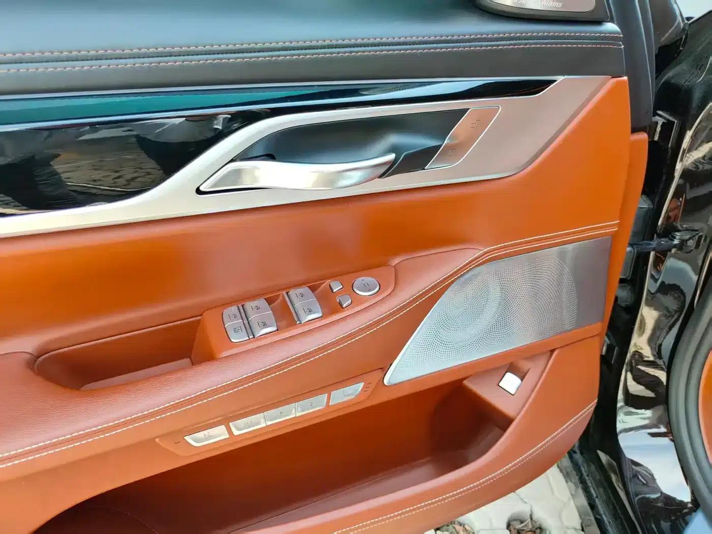 2017 BMW 7 Series 740Li xDrive Individual Edition — миниатюра 17