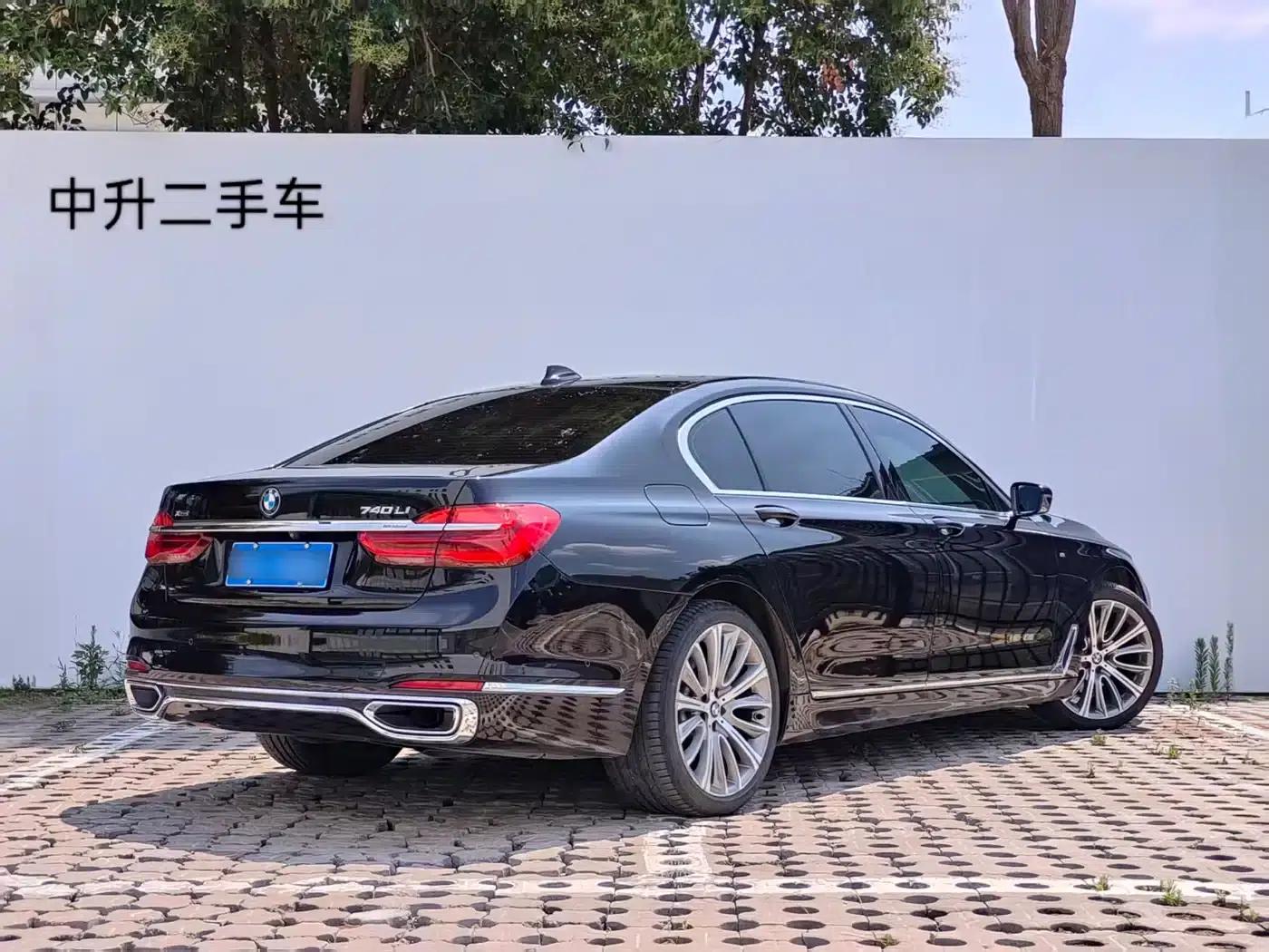 2017 BMW 7 Series 740Li xDrive Individual Edition — миниатюра 24
