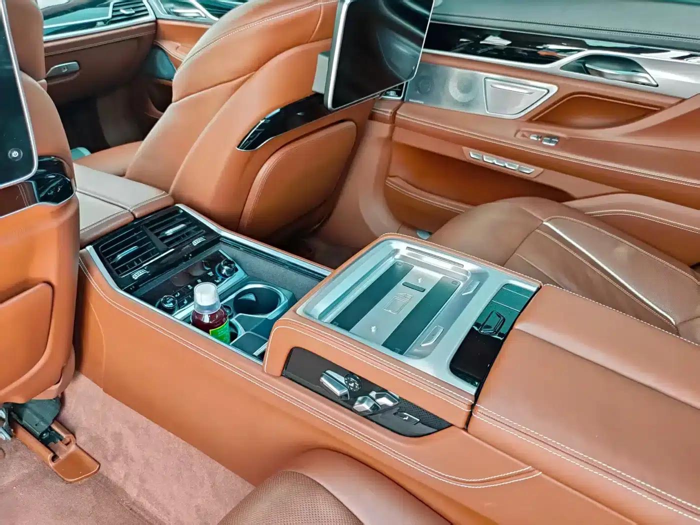 2017 BMW 7 Series 740Li xDrive Individual Edition — миниатюра 10