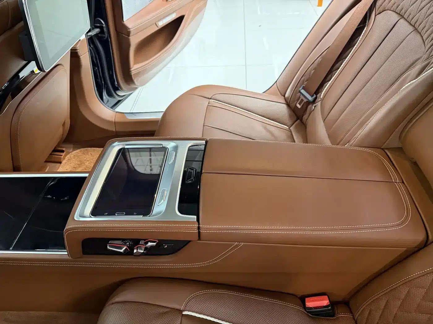2017 BMW 7 Series 740Li xDrive Individual Edition — миниатюра 7