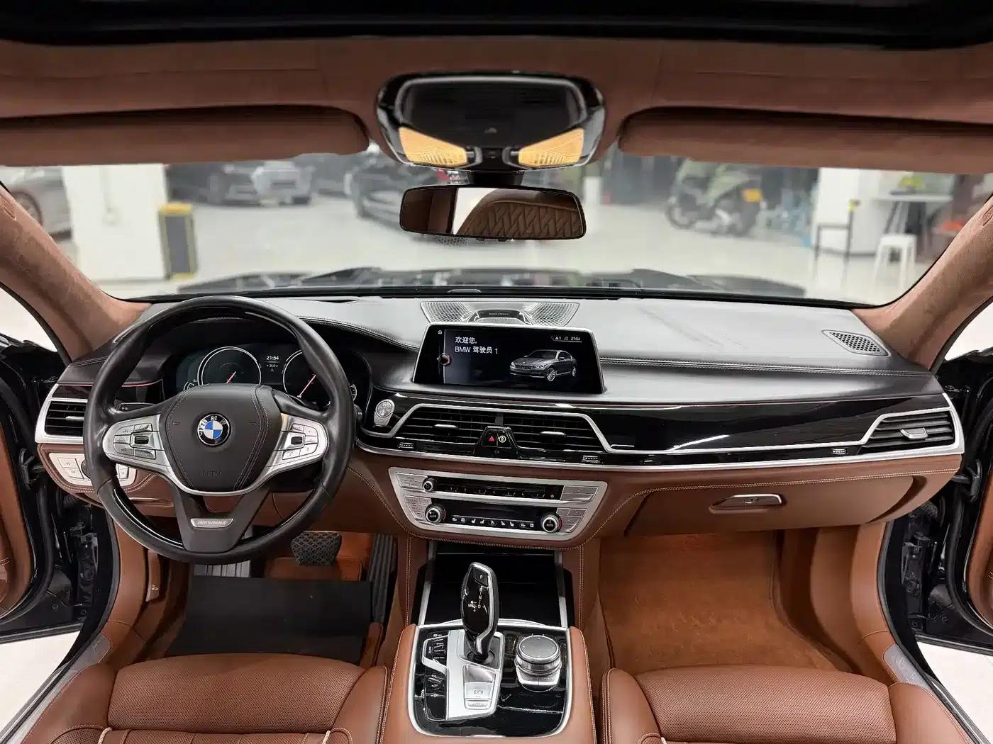 2017 BMW 7 Series 740Li xDrive Individual Edition — миниатюра 8