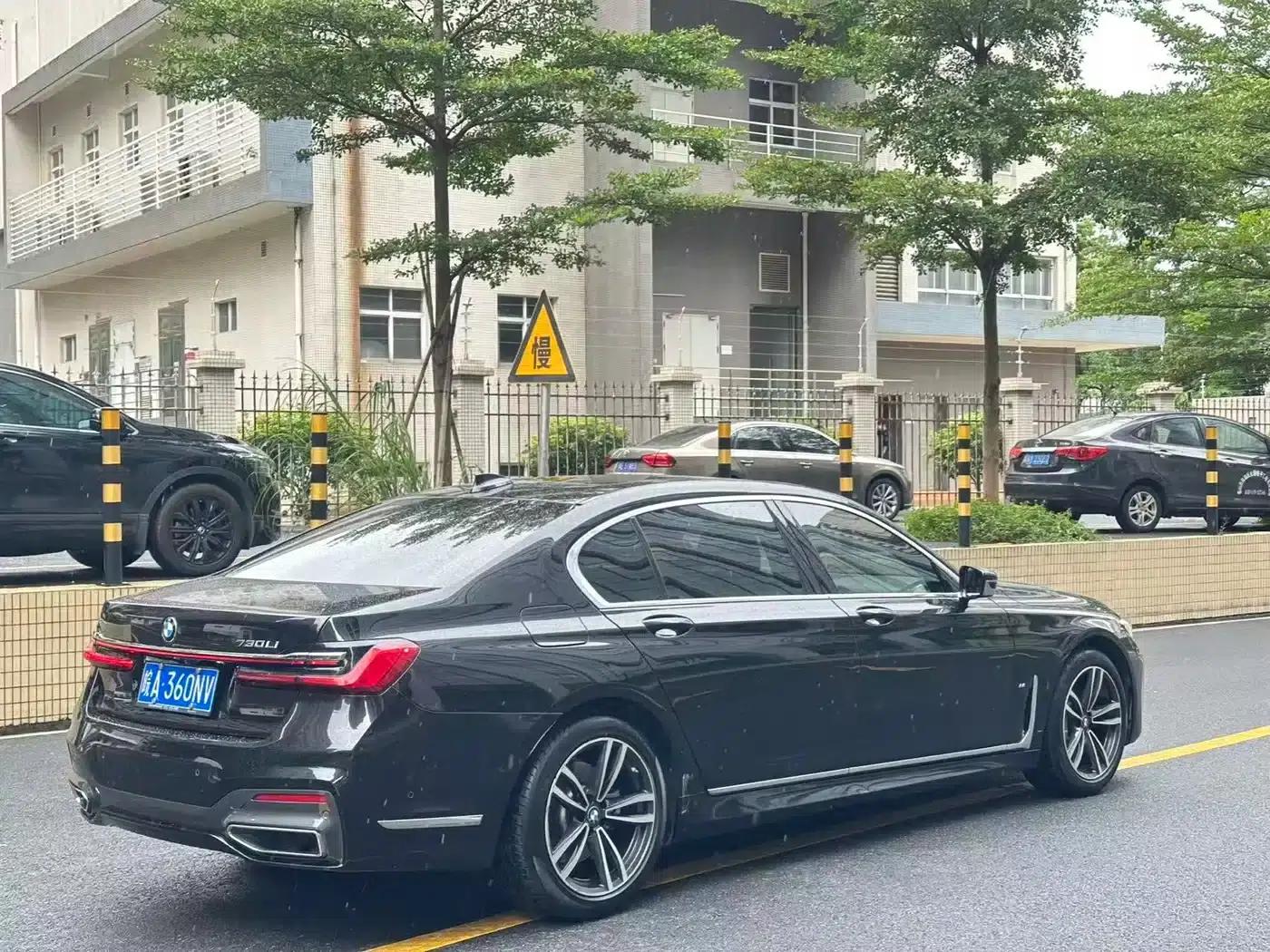 2019 BMW 7 Series Facelift 730Li M Sport Package — миниатюра 10