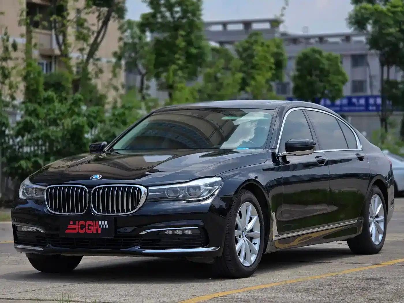 2016 BMW 7 Series 730Li Leading Edition — миниатюра 1