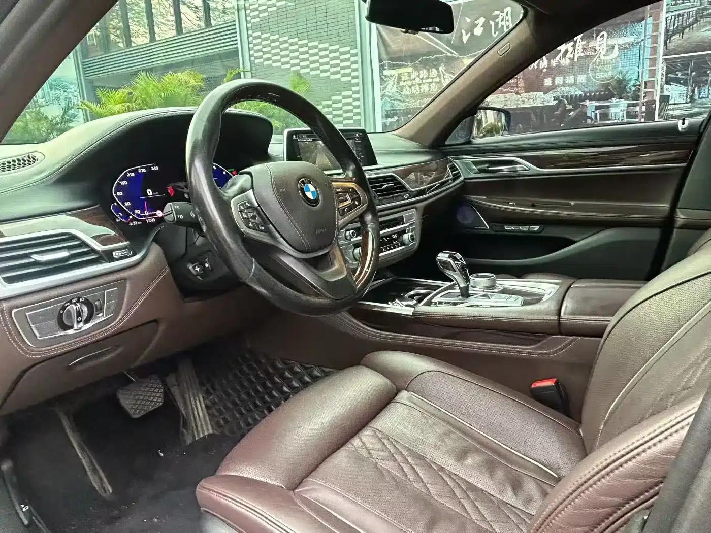 2017 BMW 7 Series 740Li xDrive Luxury — миниатюра 4