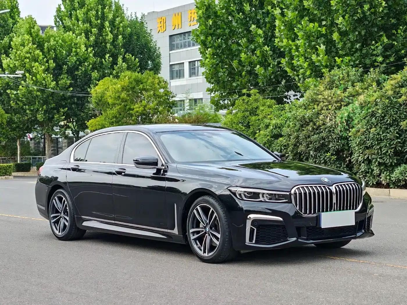 2021 BMW 7 Series 730Li M Sport Package — миниатюра 3