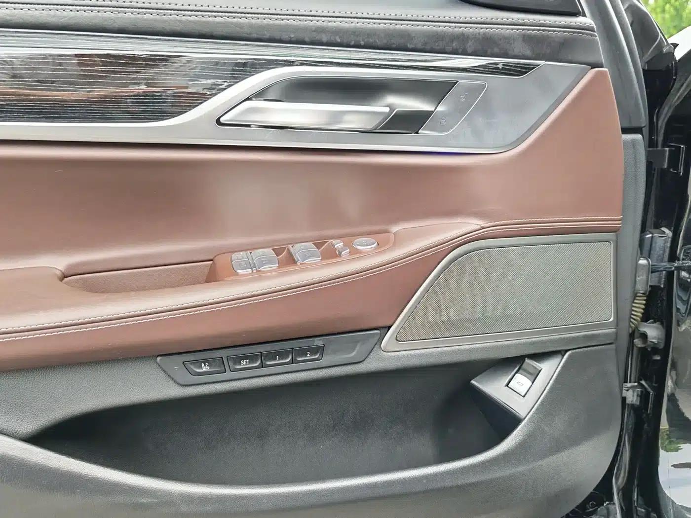 2021 BMW 7 Series 730Li M Sport Package — миниатюра 7
