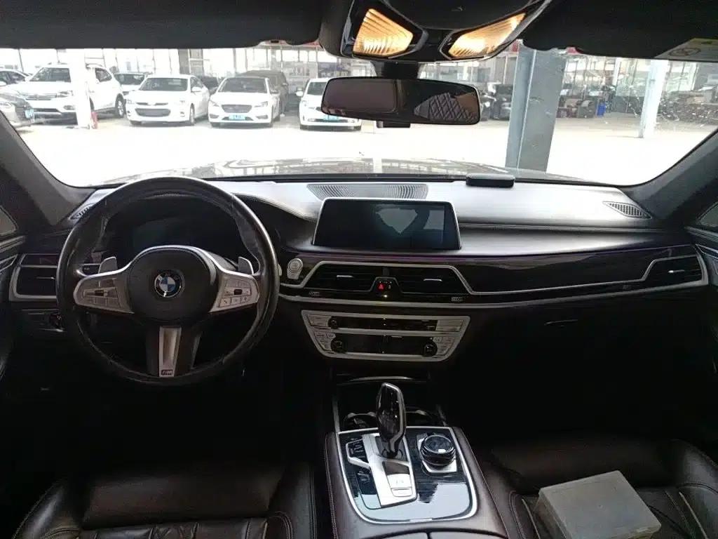 2019 BMW 7 Series Facelift 730Li M Sport Package — миниатюра 3