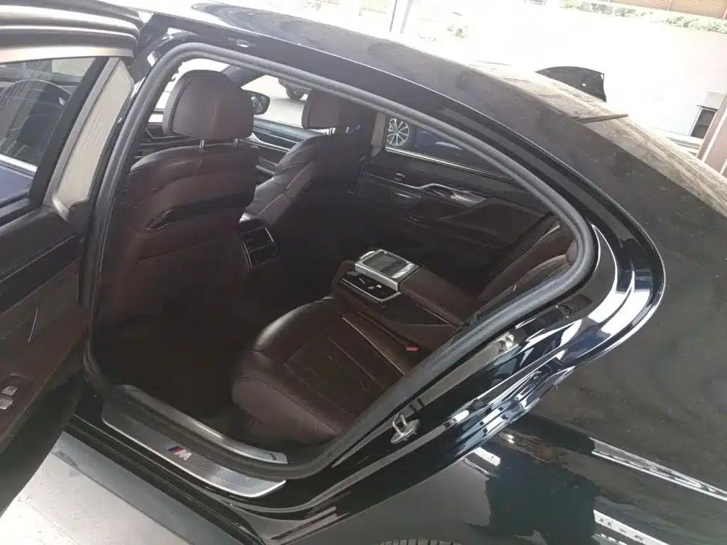 2019 BMW 7 Series Facelift 730Li M Sport Package — миниатюра 8