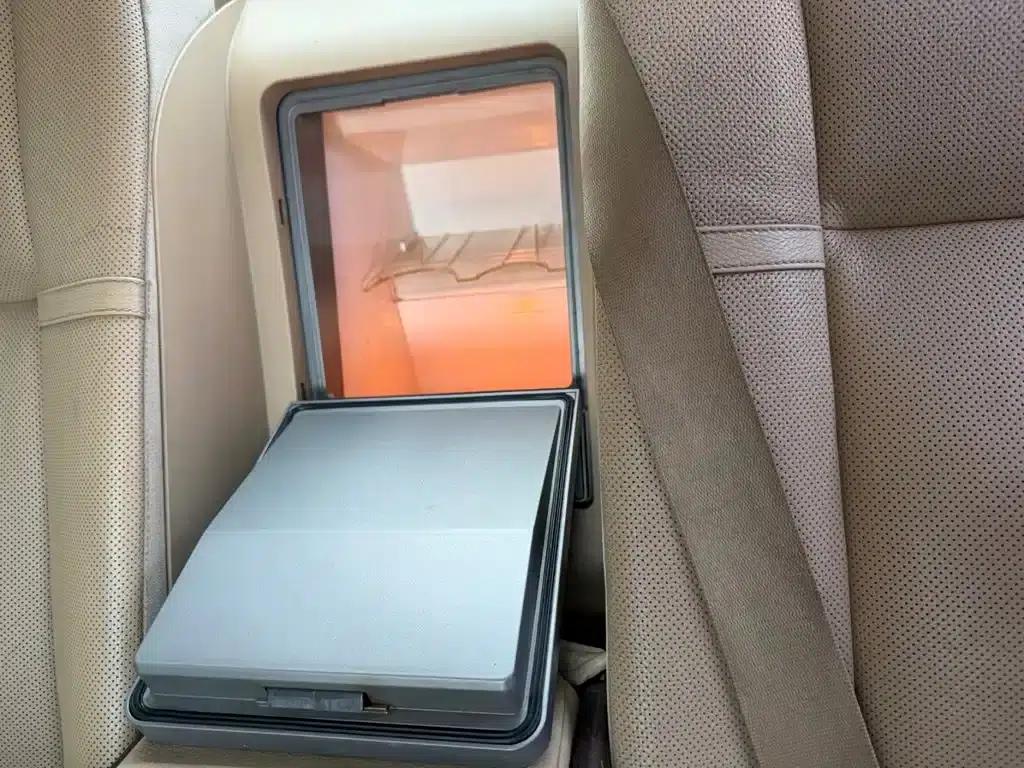 BMW 7 Series 2008 730Li Classic Edition — миниатюра 9