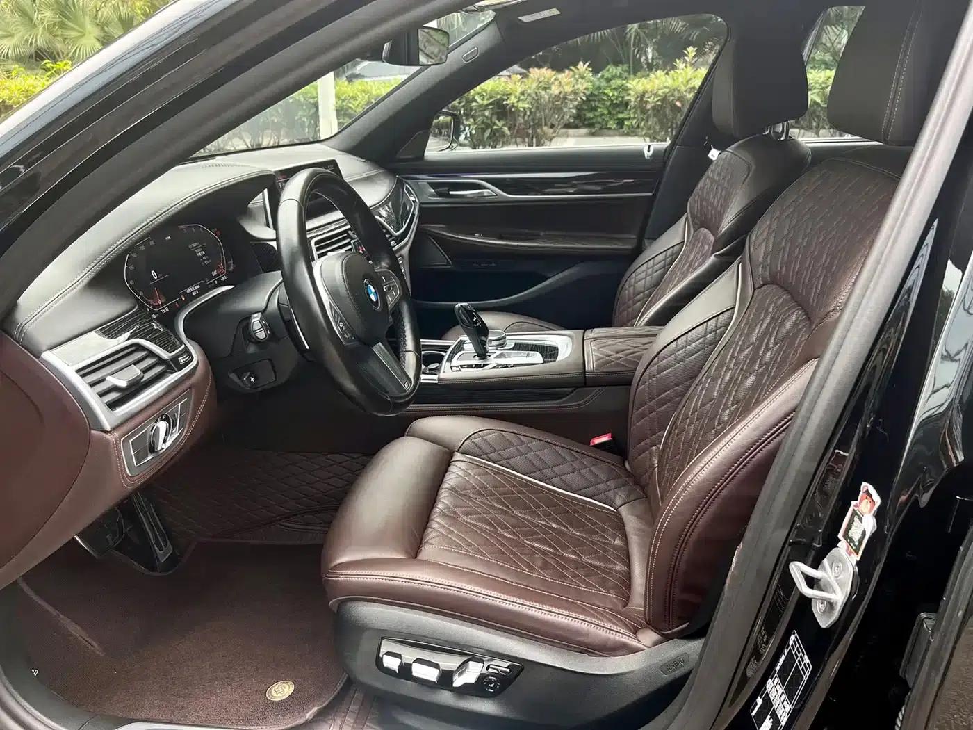 2021 BMW 7 Series 740Li Leading Edition M Sport Package — миниатюра 3