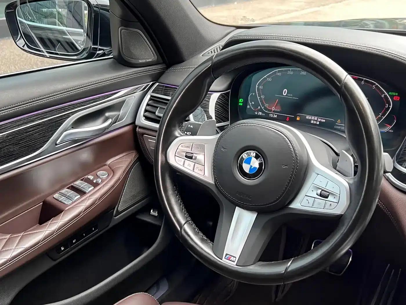 2021 BMW 7 Series 740Li Leading Edition M Sport Package — миниатюра 8