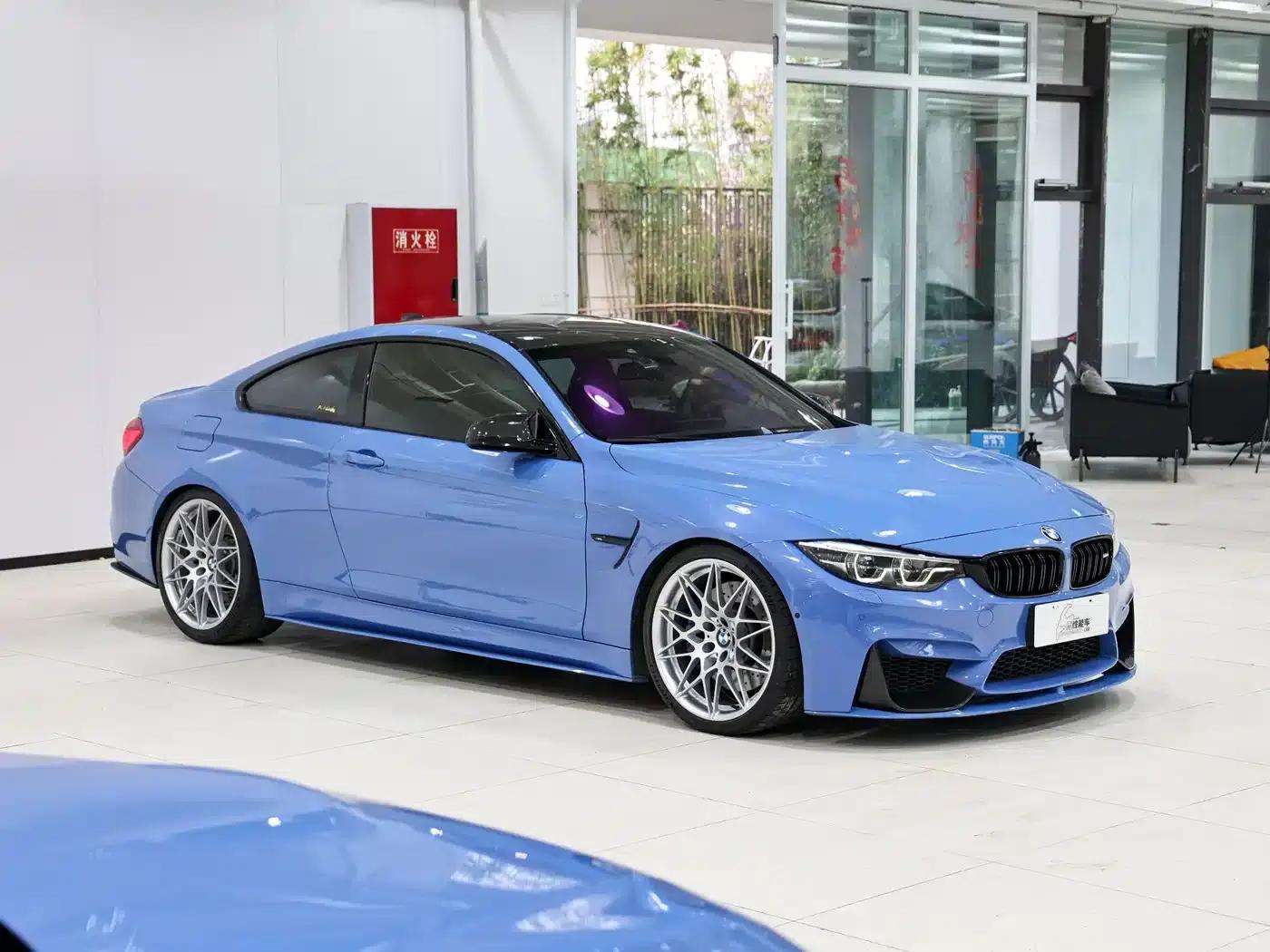 2018 BMW M4 M4 Coupe Fan Edition — миниатюра 3