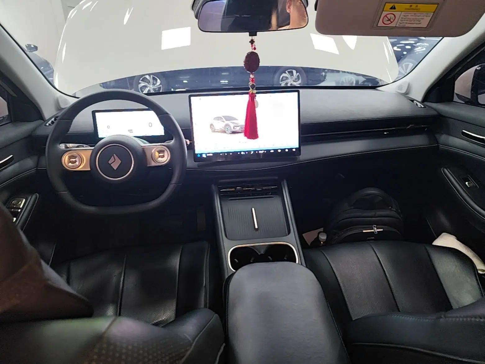 Baojun Yunhai 2024 140km Plug-in Hybrid Version — миниатюра 12