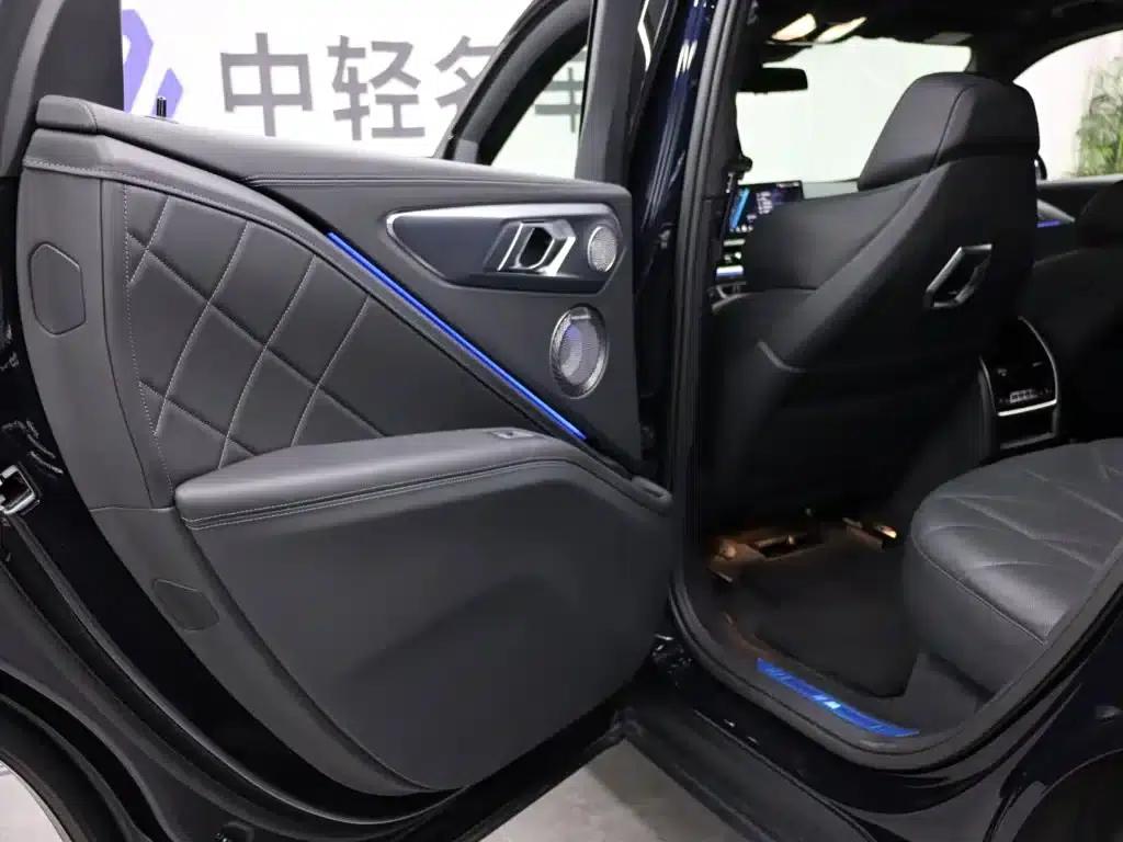 BMW XM 2023 50e — миниатюра 25