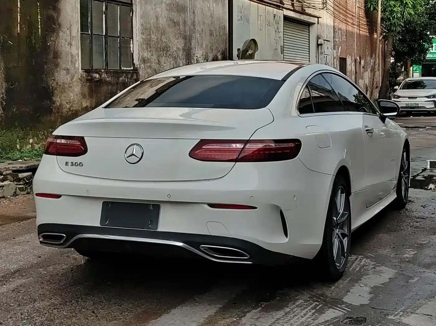 Imported Mercedes-Benz E-Class 2021 Facelift E 300 Coupe — миниатюра 4