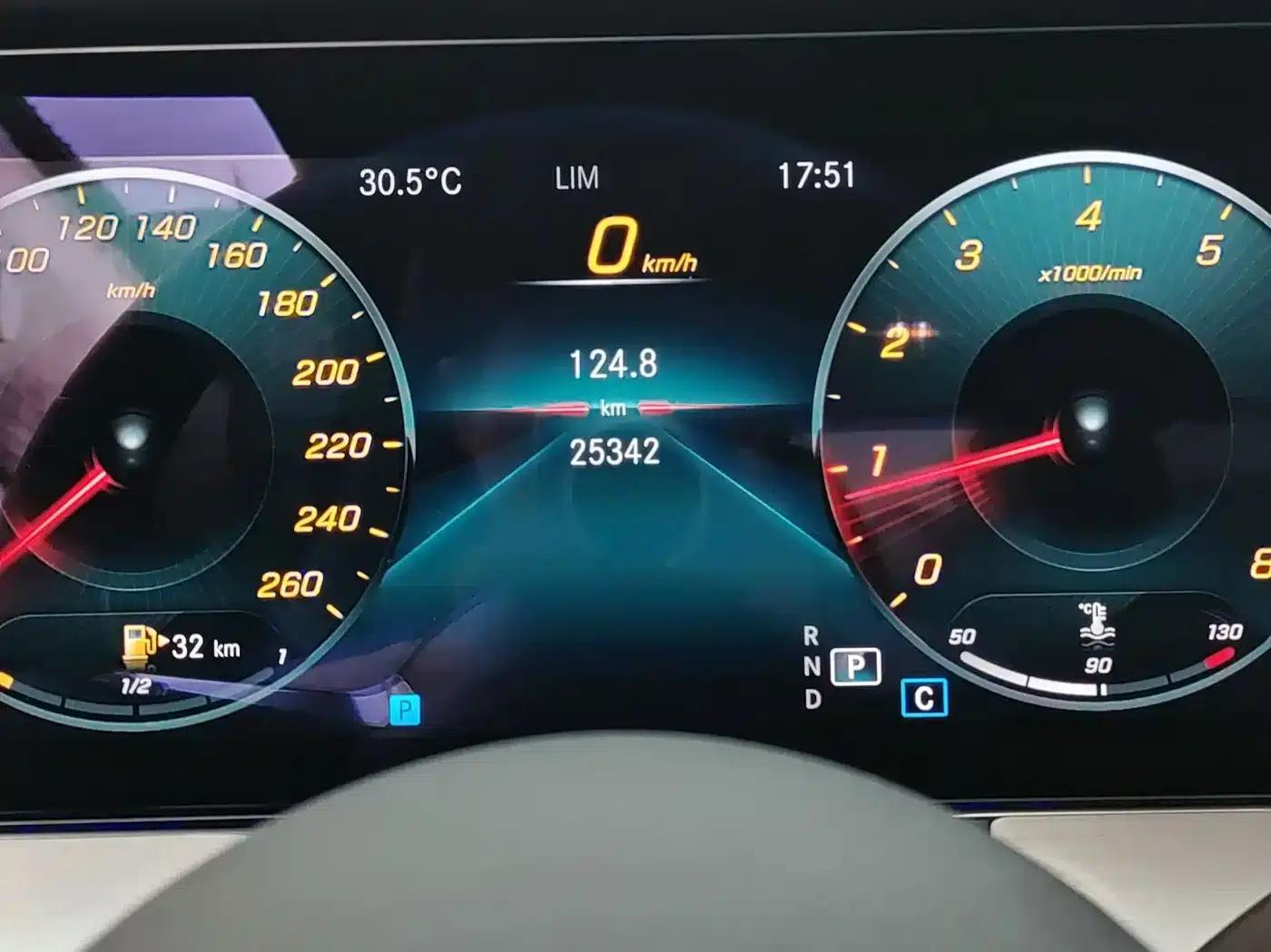 Imported Mercedes-Benz E-Class 2021 Facelift E 300 Coupe — миниатюра 8