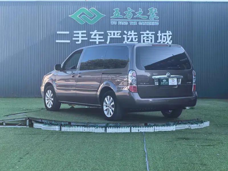 Buick GL8 2014 2.4L Classic Edition — миниатюра 5