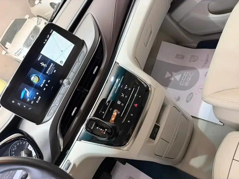 Buick GL8 2021 Land Business Class 652T Smart Premium Edition — миниатюра 15