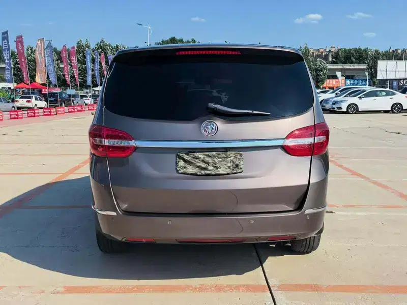 Buick GL8 2014 2.4L CT Luxury Business Comfort Edition — миниатюра 5