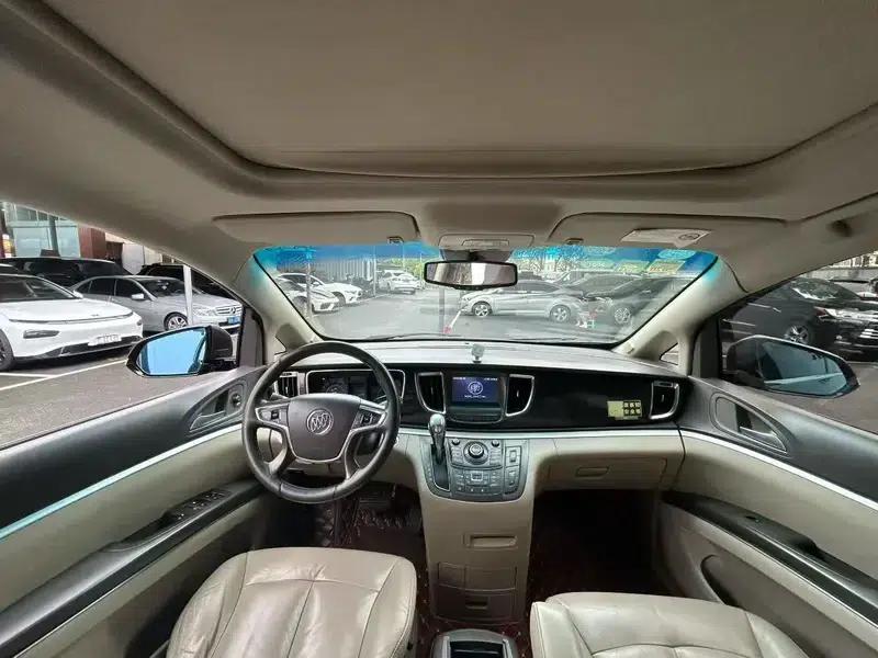 Buick GL8 2013 3.0L GT Luxury Business Edition — миниатюра 7