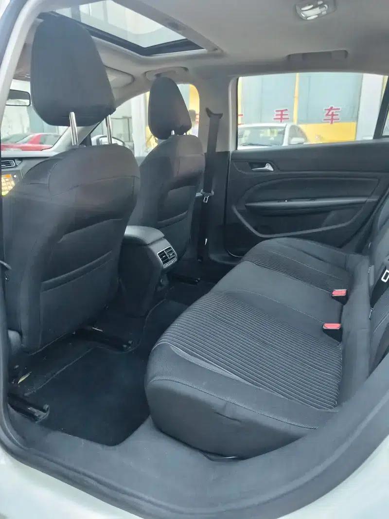 Peugeot 408 2014 1.8L Automatic Leading Edition — миниатюра 9