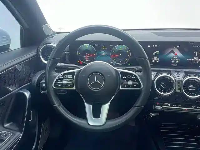 Mercedes-Benz A-Class 2022 Facelift A 200 L Sport Sedan Dynamic Edition — миниатюра 11