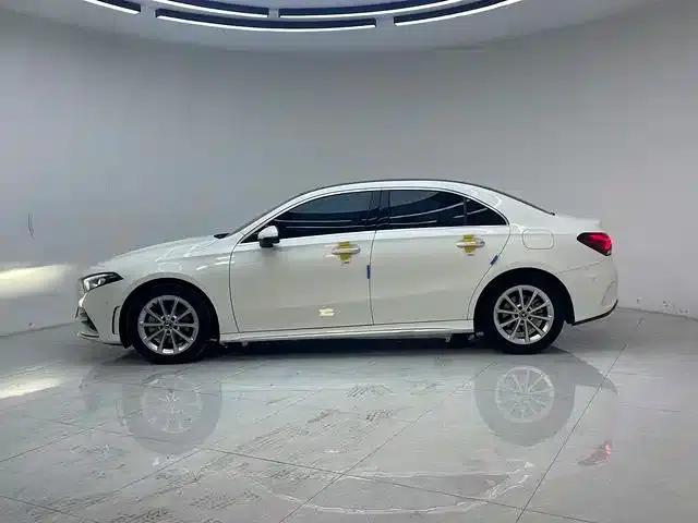 Mercedes-Benz A-Class 2022 Facelift A 200 L Sport Sedan Dynamic Edition — миниатюра 7