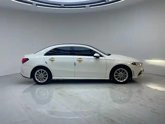 Mercedes-Benz A-Class 2022 Facelift A 200 L Sport Sedan Dynamic Edition — миниатюра 8
