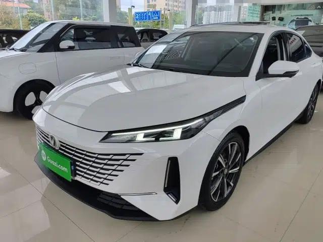 CHANGAN Eado DD 2023 Blue Whale NE 1.5T GDI DCT Navigation Model