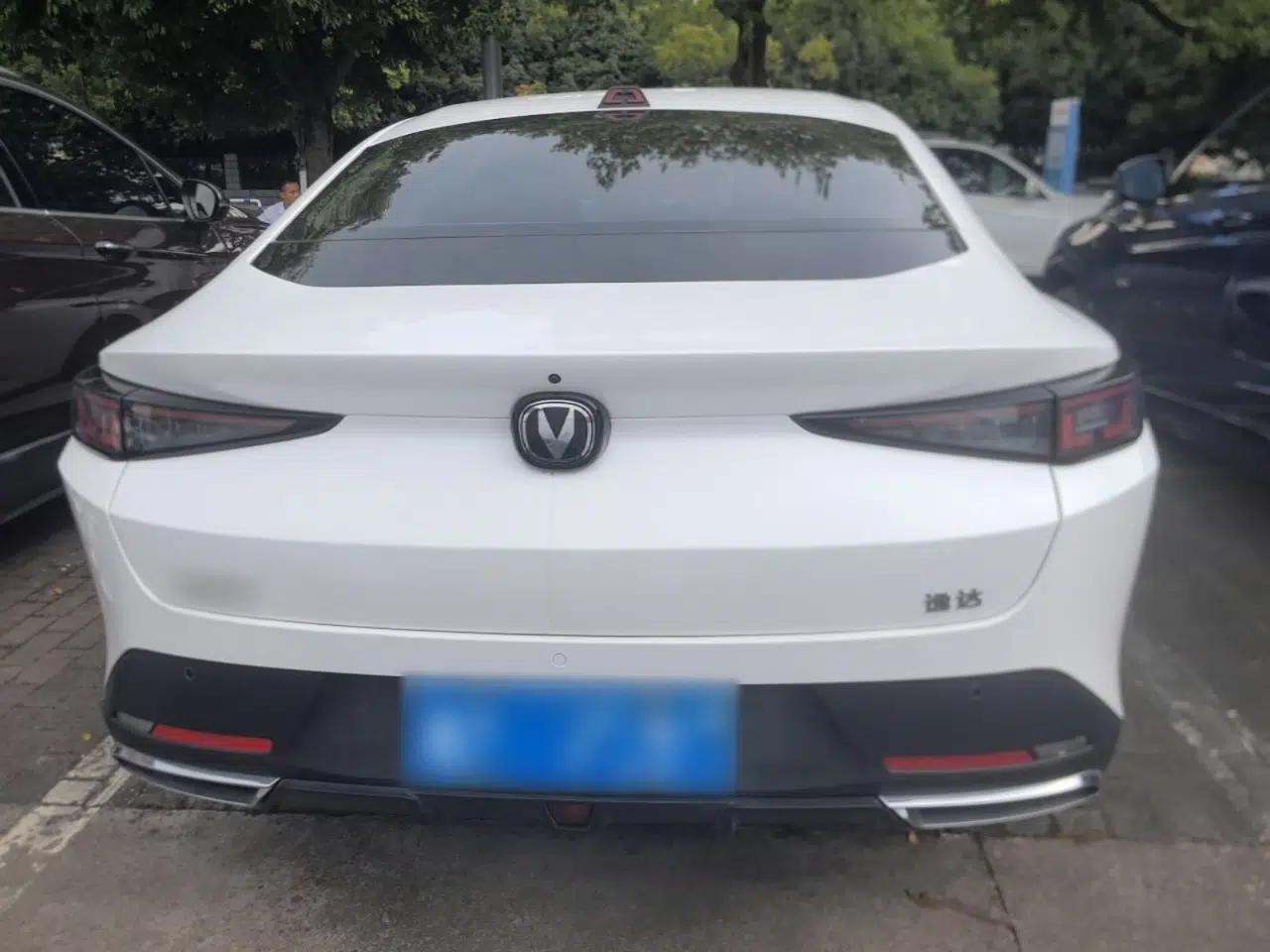 CHANGAN Eado DD 2023 Blue Whale NE 1.5T GDI DCT Navigation Model — миниатюра 5