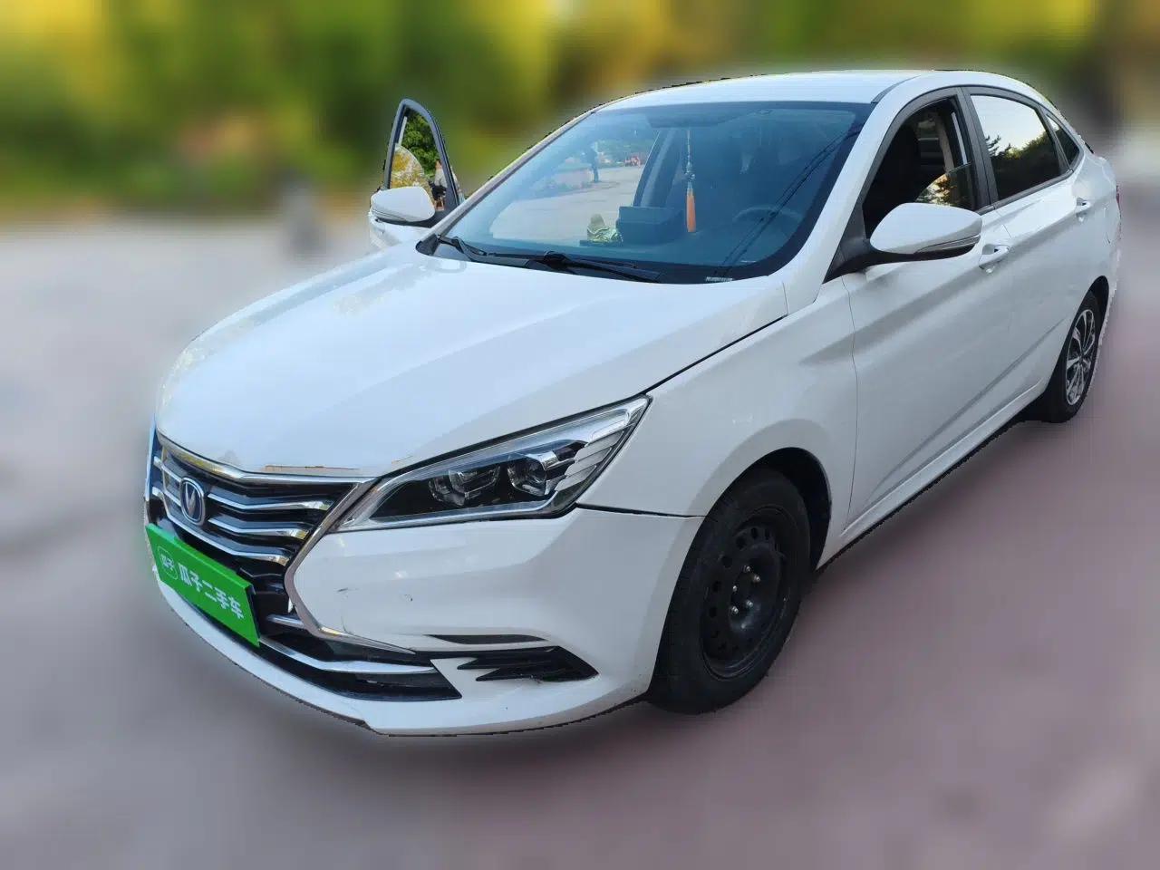 CHANGAN Eado DT 2019 1.6L Manual Enjoyment Model China VI — миниатюра 1