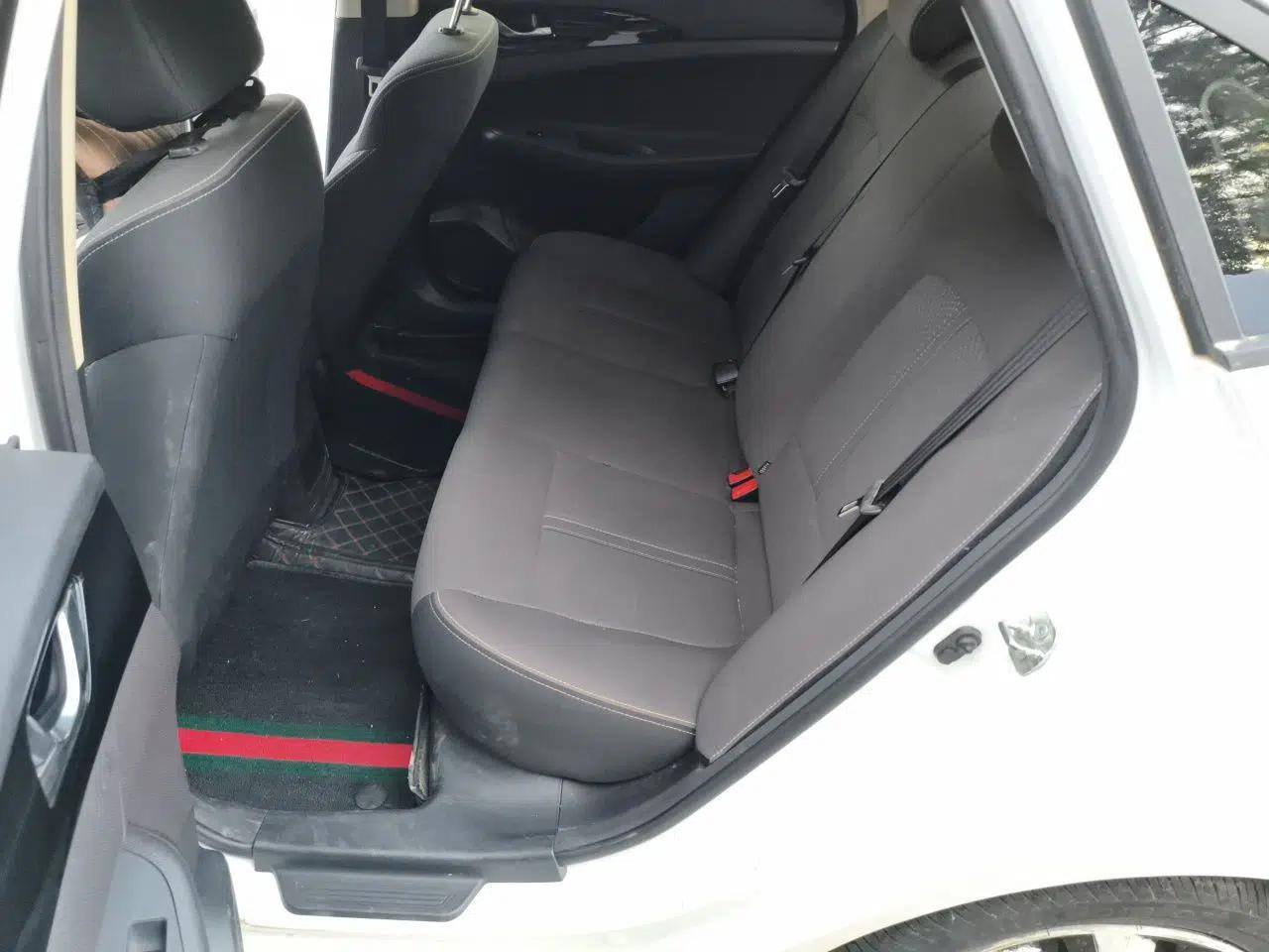 CHANGAN Eado DT 2019 1.6L Manual Enjoyment Model China VI — миниатюра 17