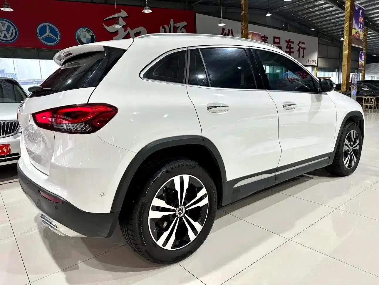 2020 Mercedes-Benz GLA 200 — миниатюра 3