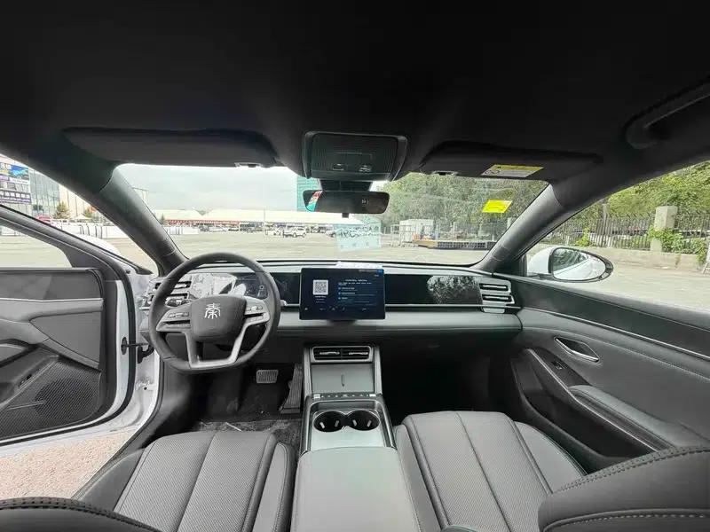 Qin L DM 2026 DM-i 128KM Progressive Edition — миниатюра 7