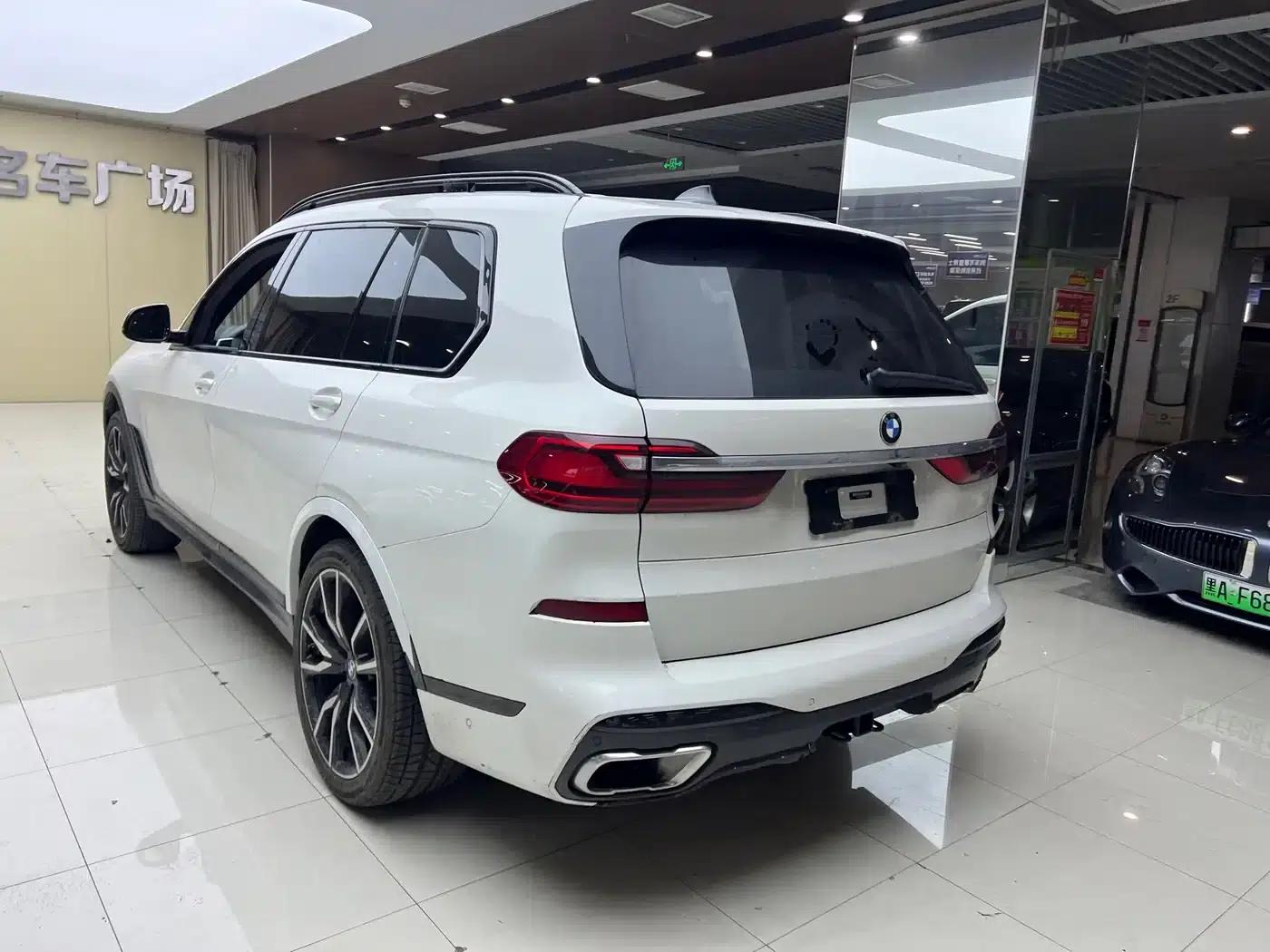 2019 BMW X7 xDrive40i (US Spec) — миниатюра 9