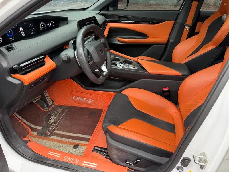 Changan UNI-V 2023 1.5T Sport Edition — миниатюра 9