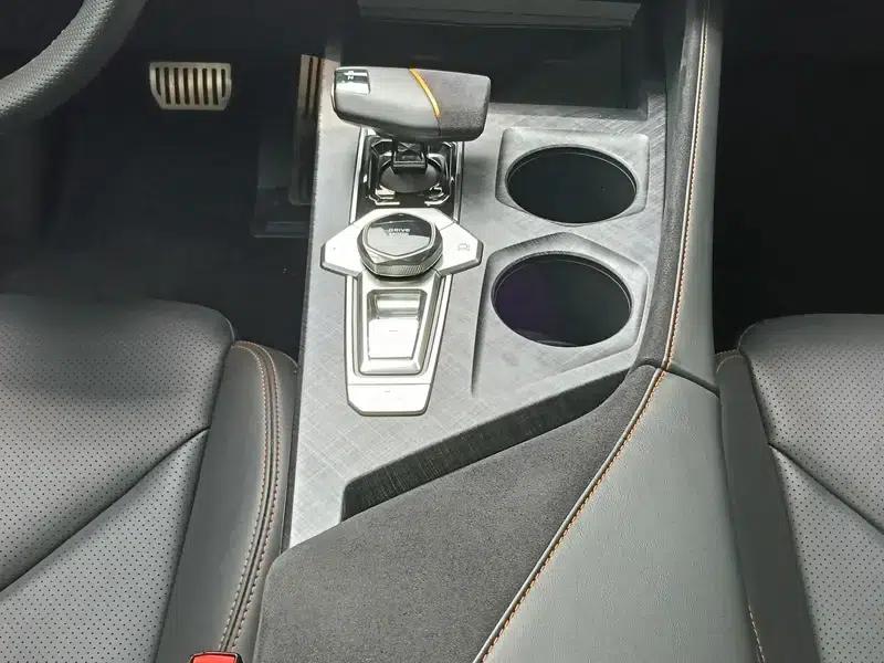 Changan UNI-V 2022 1.5T Sport Edition — миниатюра 12